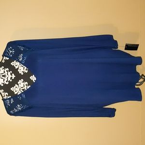 NWT Ladies Signature Studio Plus 3/4 sleeve top Navy Blue w/lace detail …